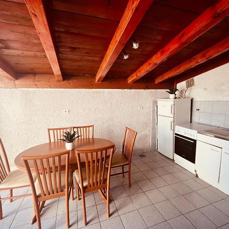 Lea Apartment Луция Экстерьер фото
